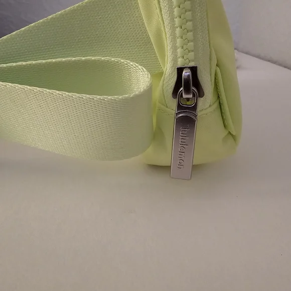 Lululemon Everywhere Belt Bag FADED ZAZ FZAP - Picture 7 of 16